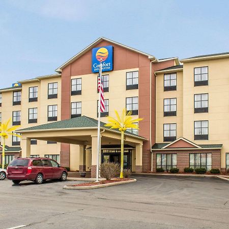 Comfort Inn & Suites Kent - University Area Eksteriør billede